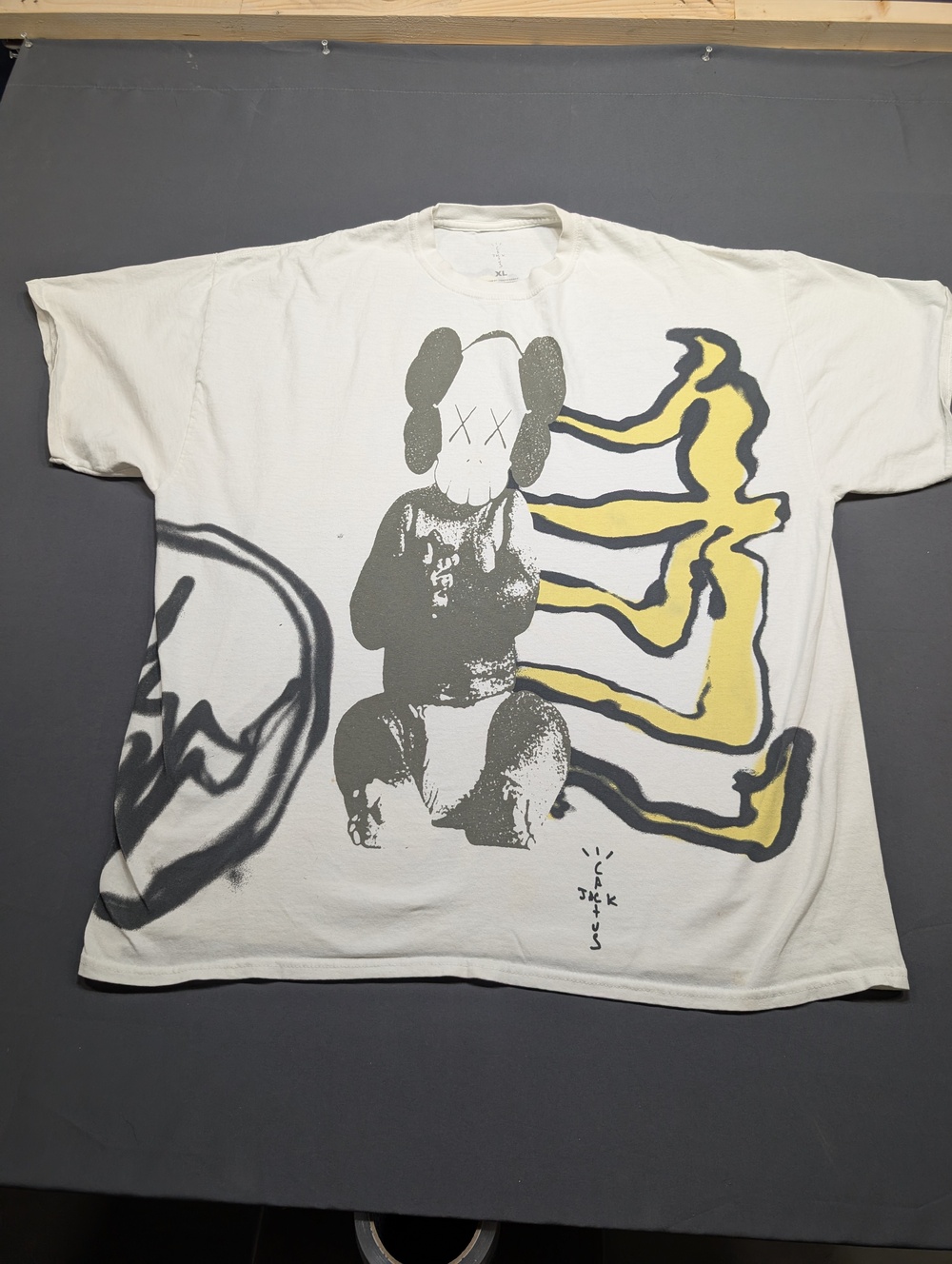Cactus Jack KAWS XL Graphic T-Shirt White